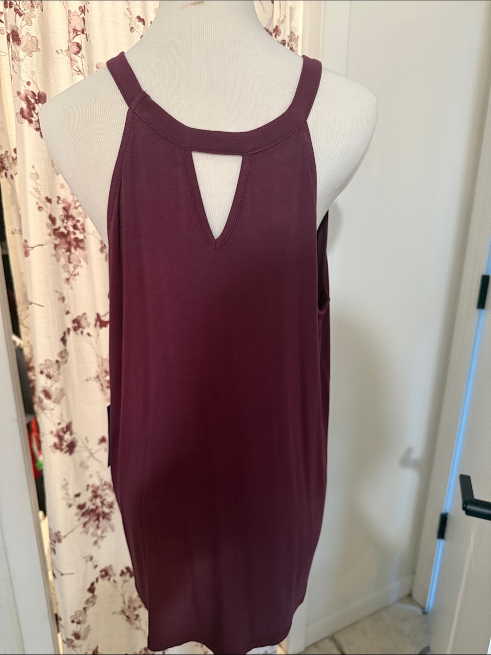 Market & Spruce Plum Halter Tank Top - Picture 2 of 3